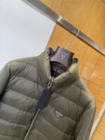 Prada Metal Triangle Patchwork Down Jacket 4 - 图片 3