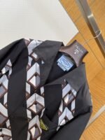 Prada Patchwork Print Fake Two-Piece Shirt 1 - 图片 3