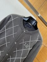 LV Pearl-Embellished Diamond-Quilted Knit Jacket - 图片 3