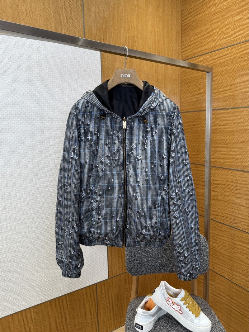wsxc1773027032012_0.jpg LV Reversible Hooded Jacket - 图片 1