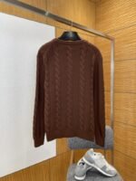 LV Leather Label Cable-Knit Crewneck Sweater - 图片 2