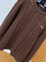 LV Leather Label Cable-Knit Crewneck Sweater - 图片 4