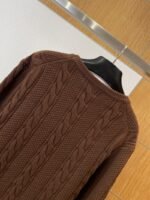 LV Leather Label Cable-Knit Crewneck Sweater - 图片 6
