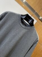 LV Leather Logo Cotton Crew Neck Short-Sleeve T-Shirt - 图片 3