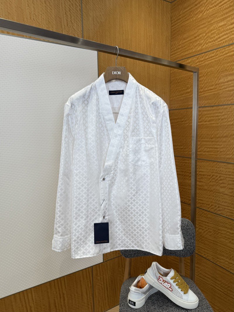wsxc1773279667408_0.jpg LV Jacquard Button-Down V-Neck Long-Sleeve Shirt 1 - 图片 1
