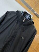 Prada Logo Reversible Detachable Hooded Jacket - 图片 7