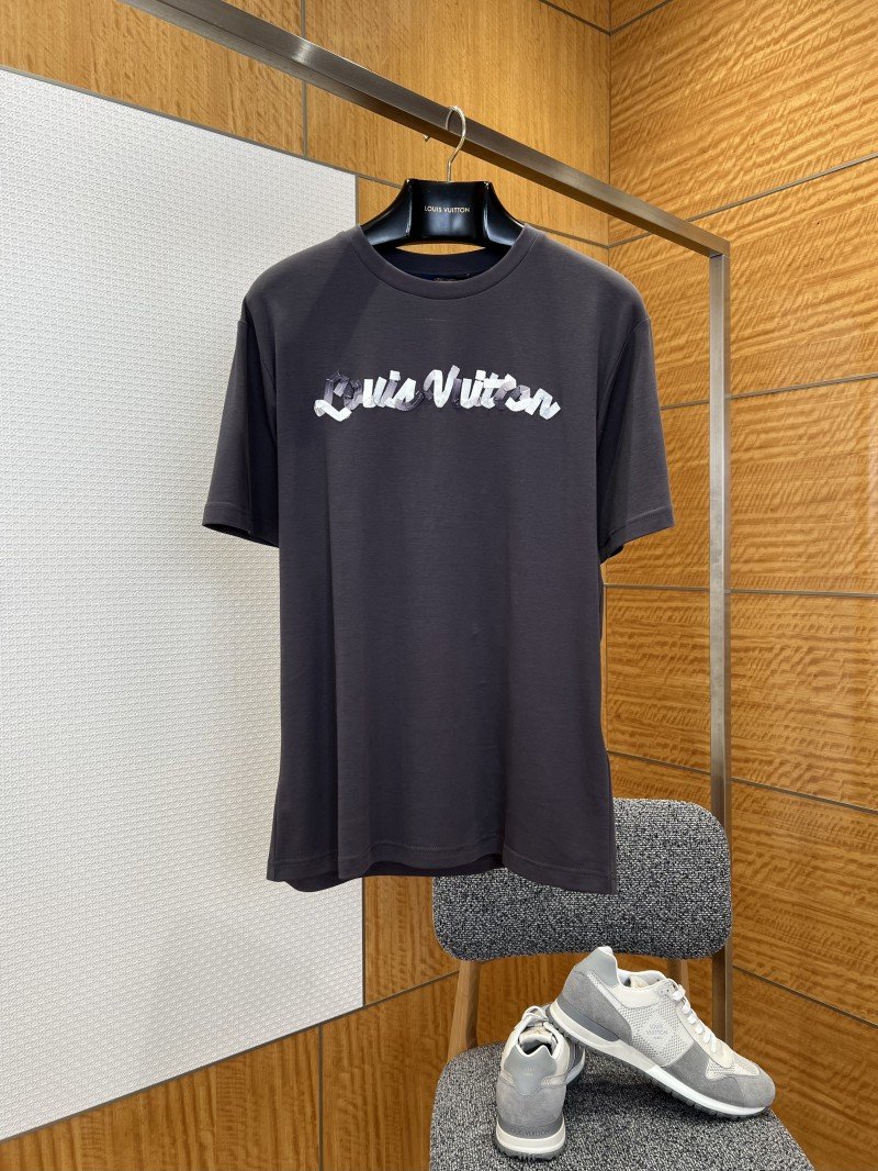 wsxc1775703551866_0.jpg LV Gradient Patch Embroidered Short-Sleeve T-Shirt 2 - 图片 1