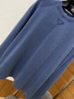 Prada Inverted Triangle Logo Round-Neck Long-Sleeve T-Shirt - 图片 4